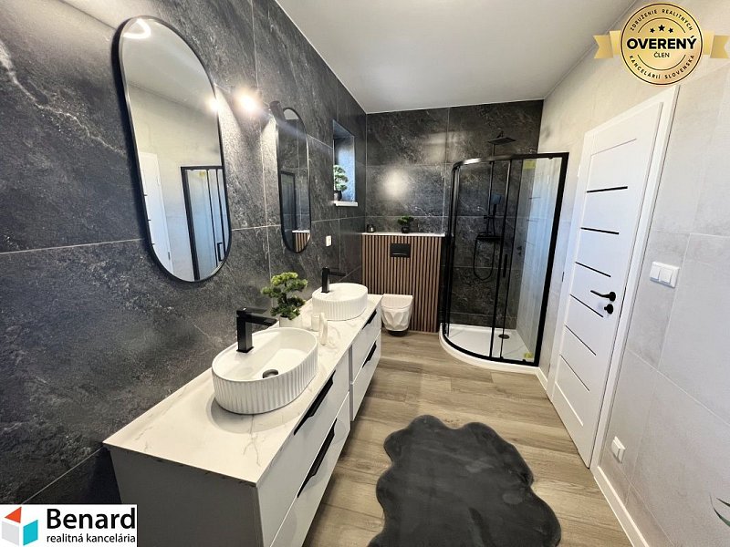 EXKLUZÍVNY RODINNÝ DOM,POZEMOK 750 m2, PREŠOV, KOŠARISKÁ